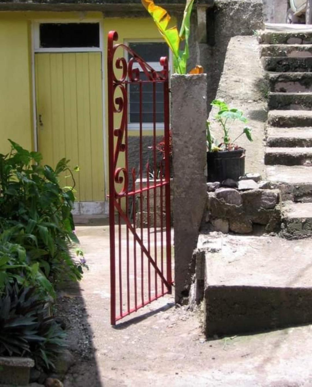 Prince Valley Guesthouse Irish Town Bilik gambar